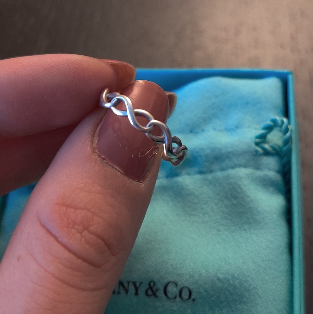 Tiffany & Co. Infinity Narrow Band Ring
